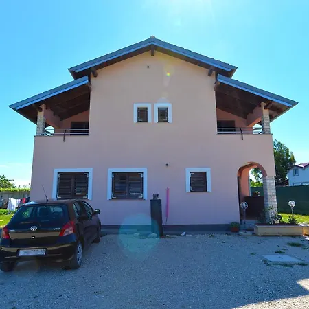 Apartamento Apartments Zeljko 2082 *